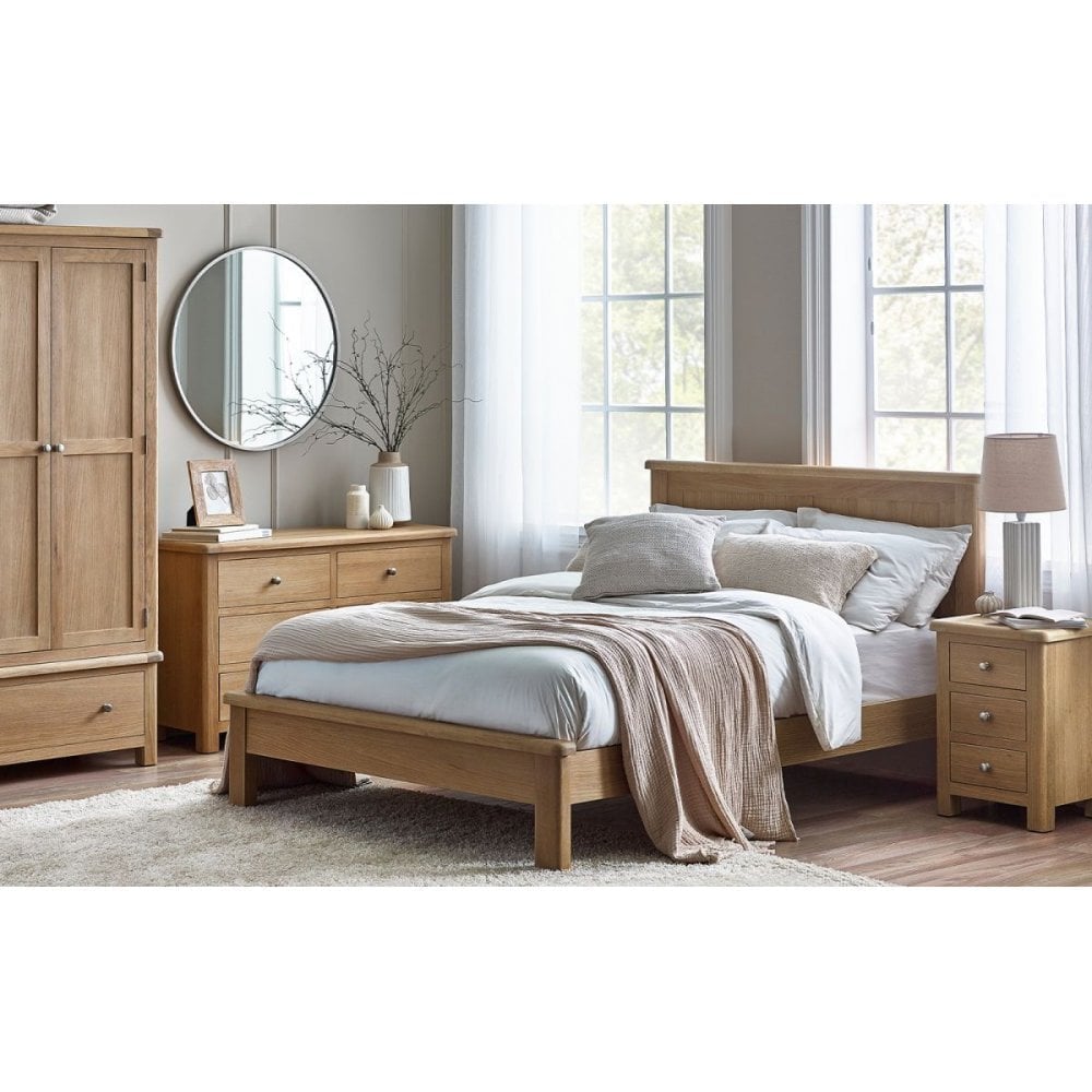 Memphis Limed Oak Bed