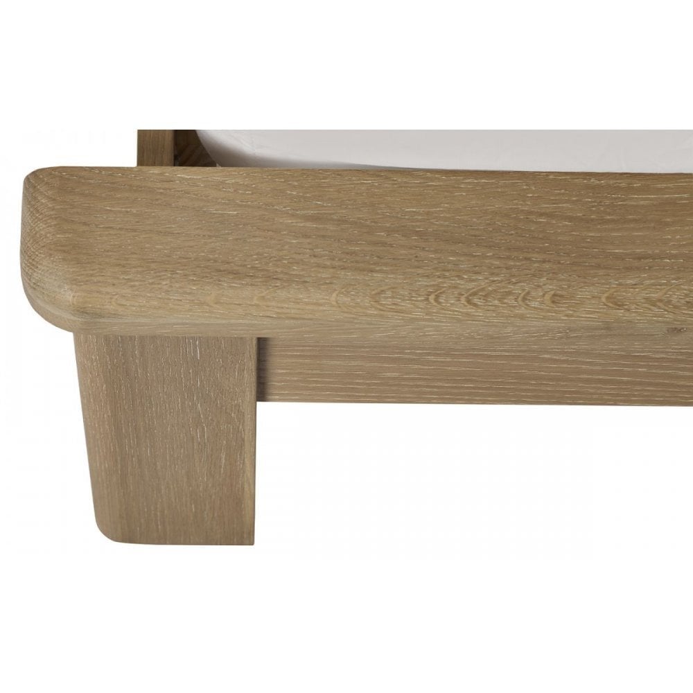 Memphis Limed Oak Bed