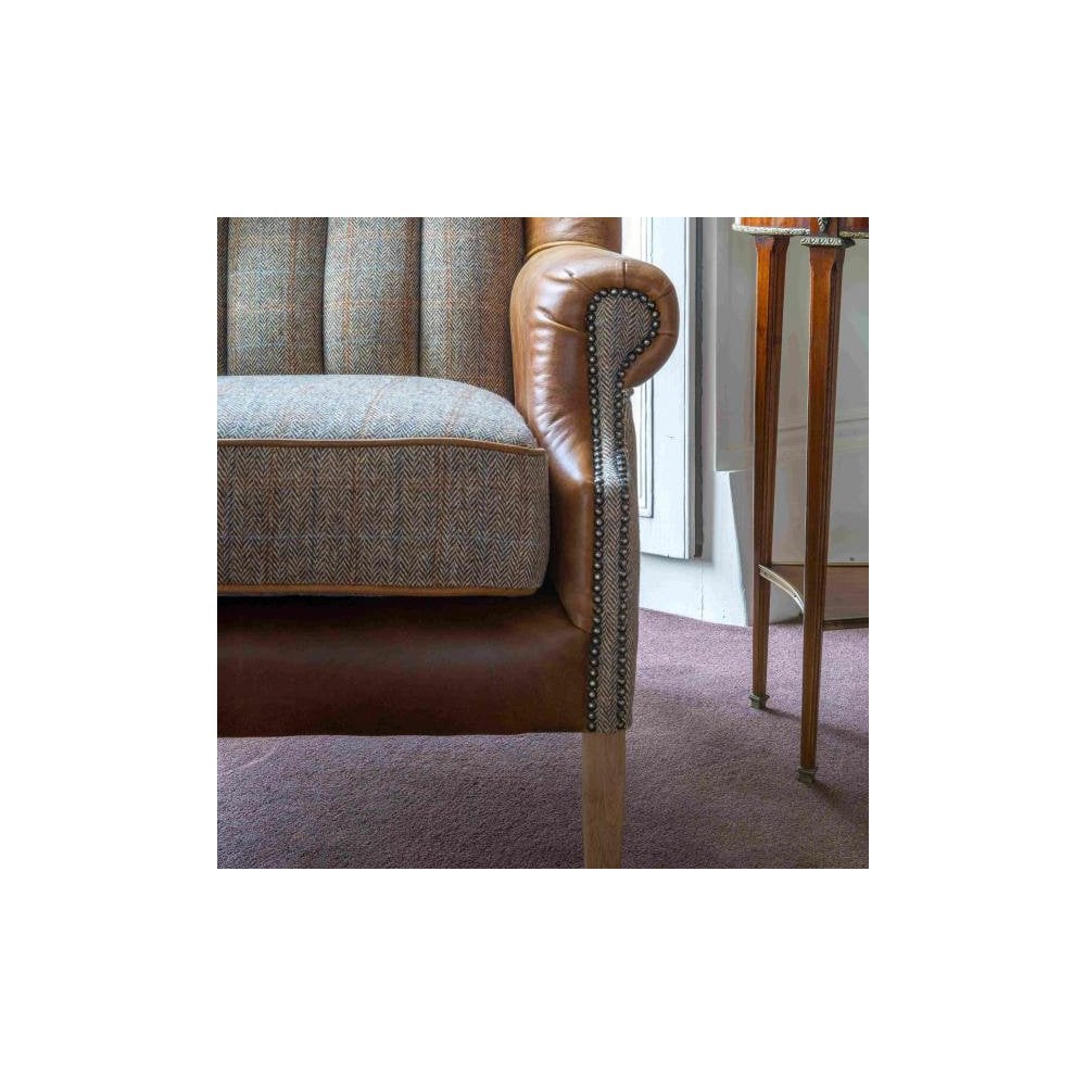 Fluted Wing Armchair (3HTW Hunting Lodge)