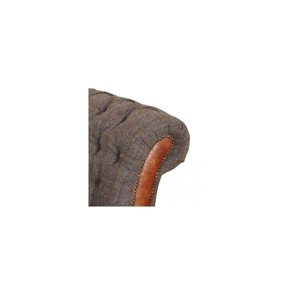 Chester Club 2 Seater Sofa (3HTP Moreland)