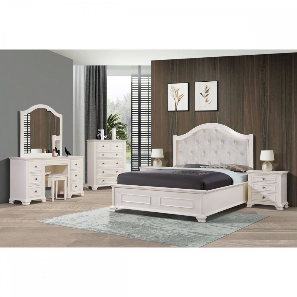 Charlotte Bed
