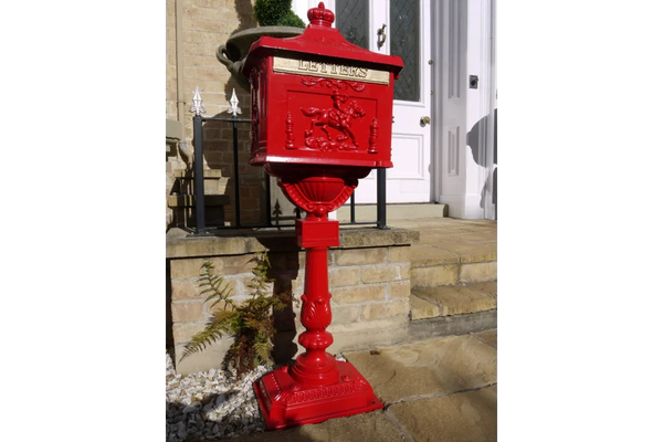 Aluminium Post Box Red - 195