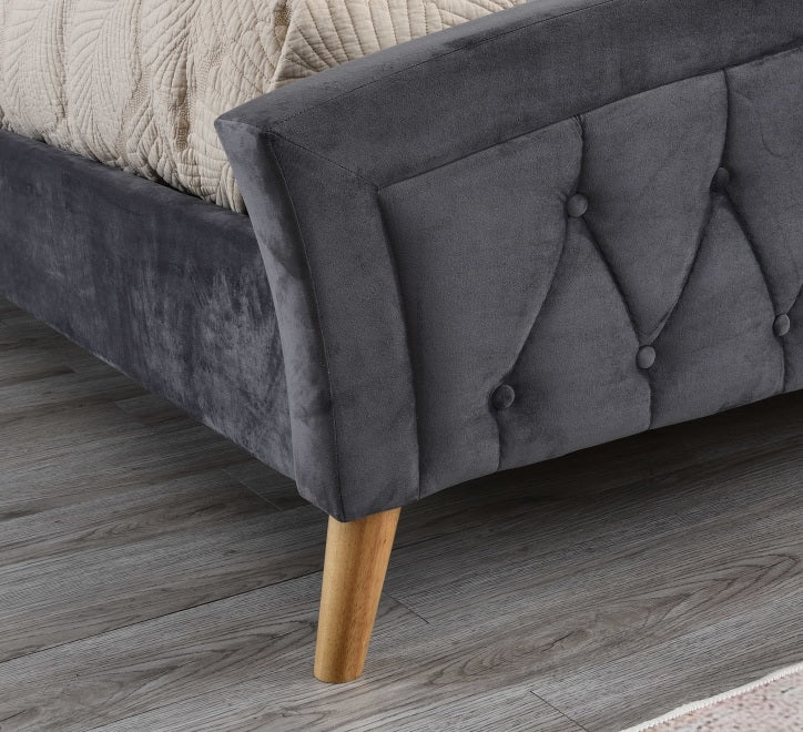 Kingston Standard Bed - 4FT6 - W 165 X H 120 X L 207 - KINGSTON-STANDARD-BED