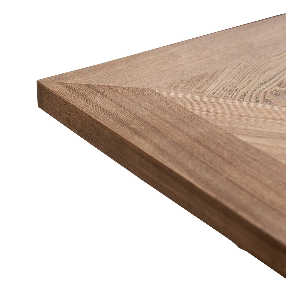 Stylish 1.6m Oak Veneer Dining Table for Modern Homes