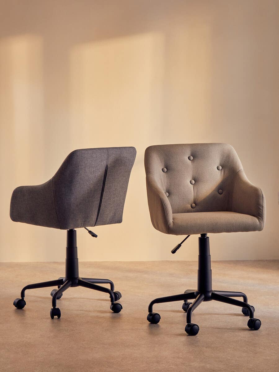 Elegant Swivel Office Chair