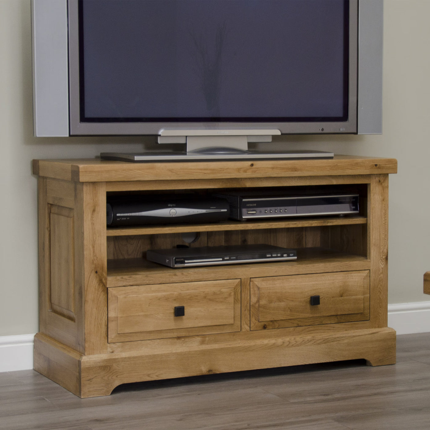 Deluxe TV Unit