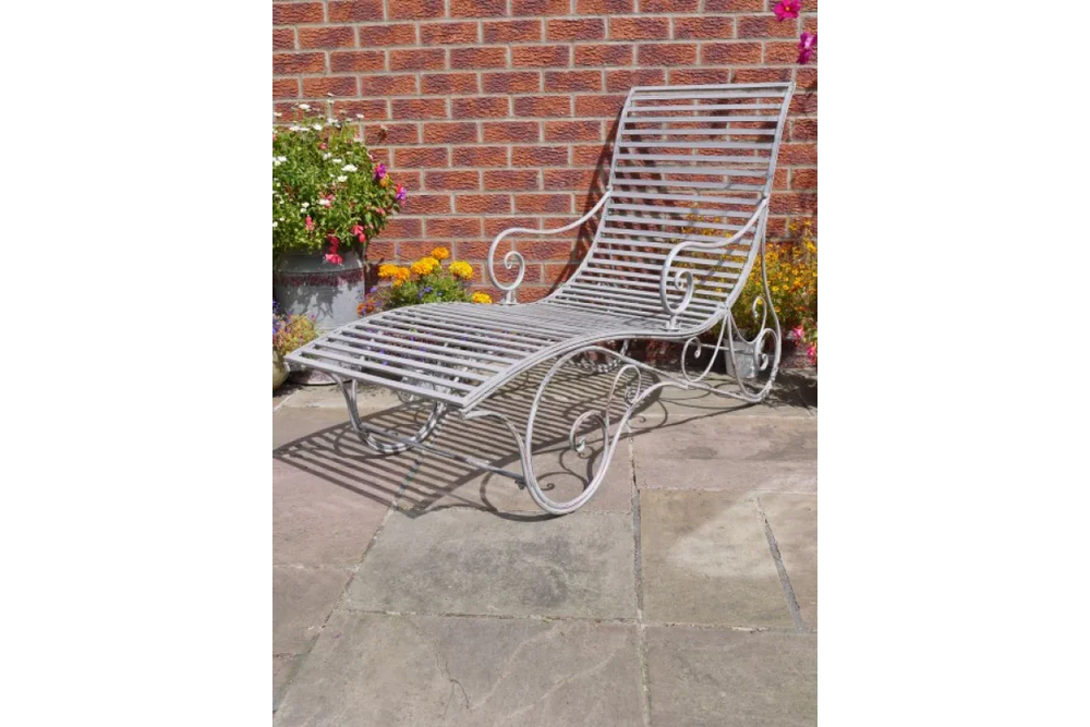 Antique Grey Lounger - 5422