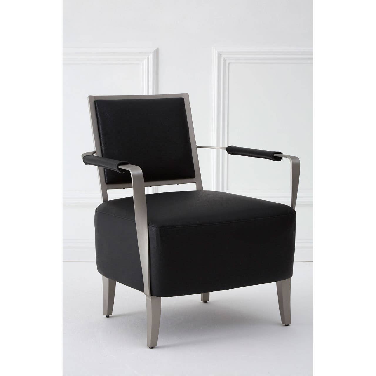 Luxe Leather Steel Lounge