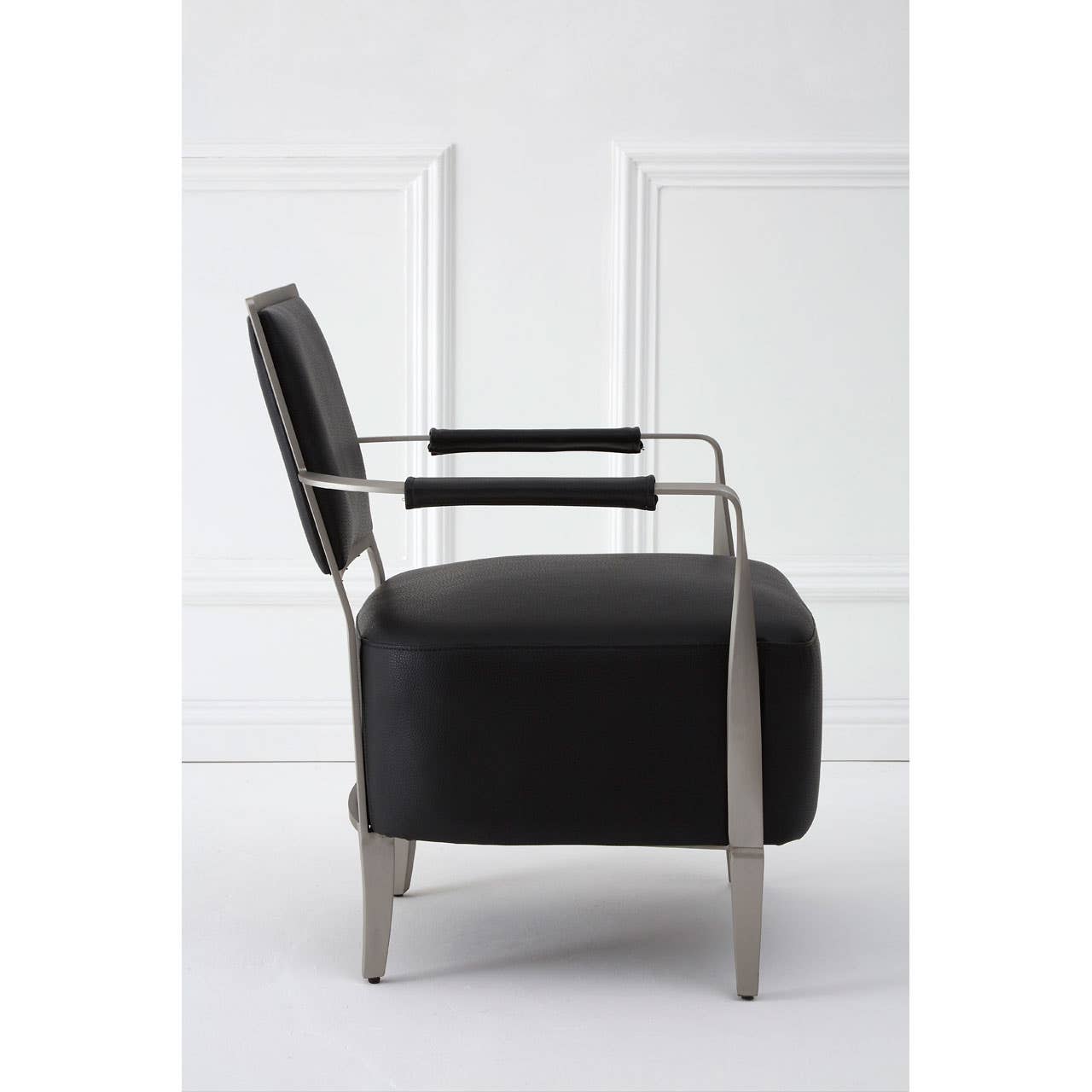 Luxe Leather Steel Lounge
