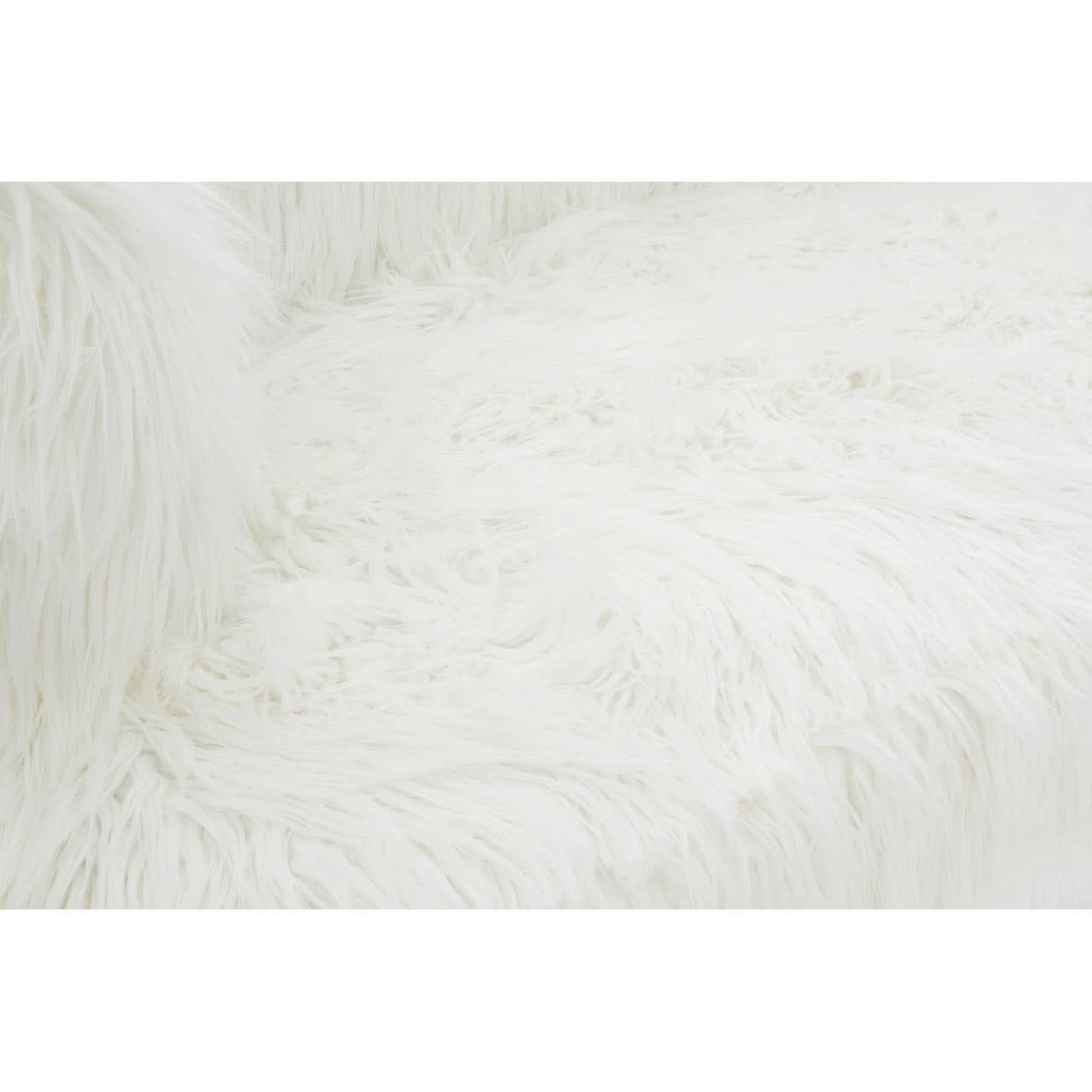 Soft, fluffy white upholstery with a fur effect, showcasing a cozy texture. The fabric appears inviting and plush, ideal for a comfortable seating experience