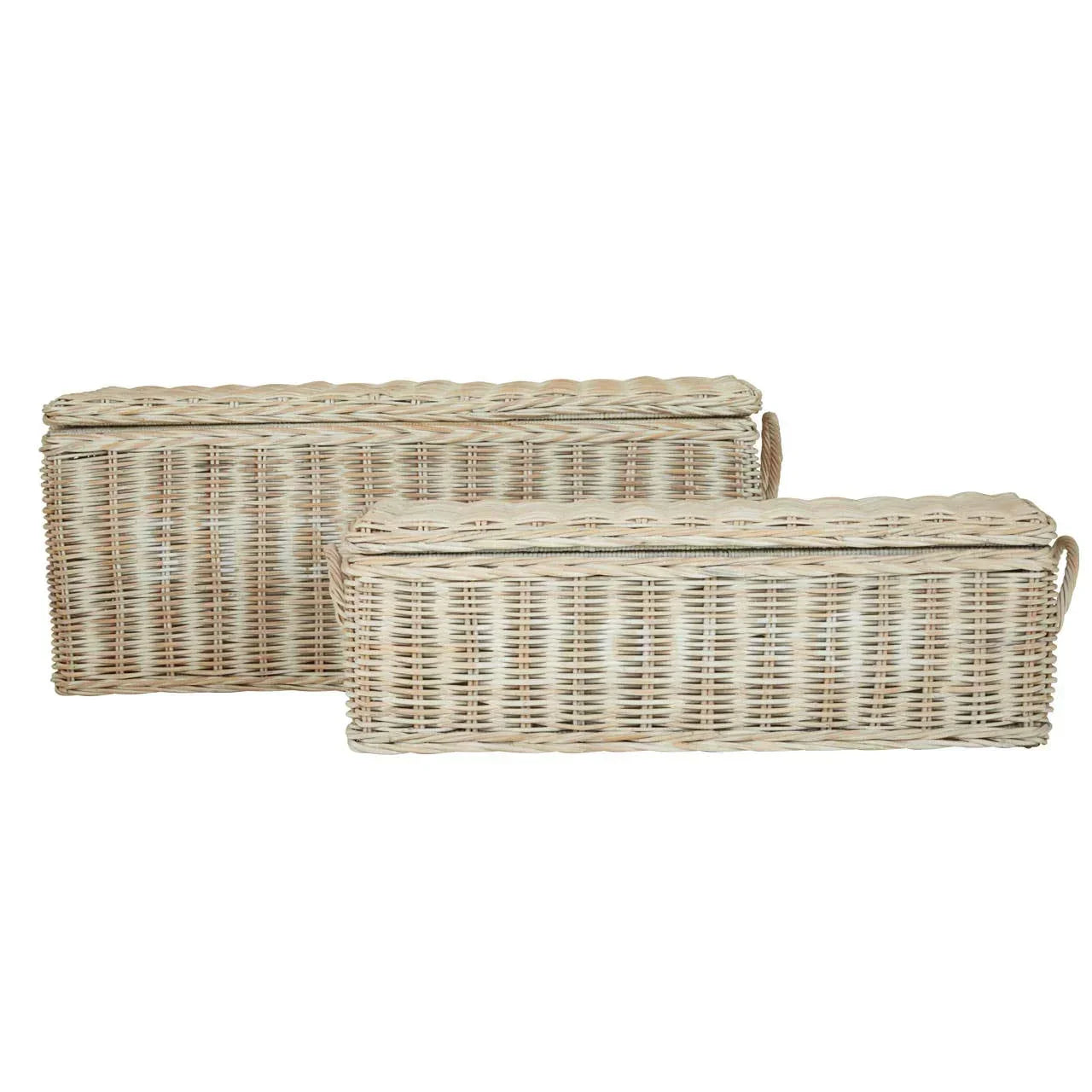 Set of two rectangular wicker storage baskets with lids in natural finish
