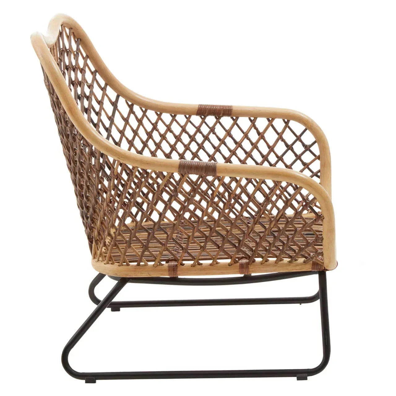 Side view rattan lounge chair with black metal legs and woven seat