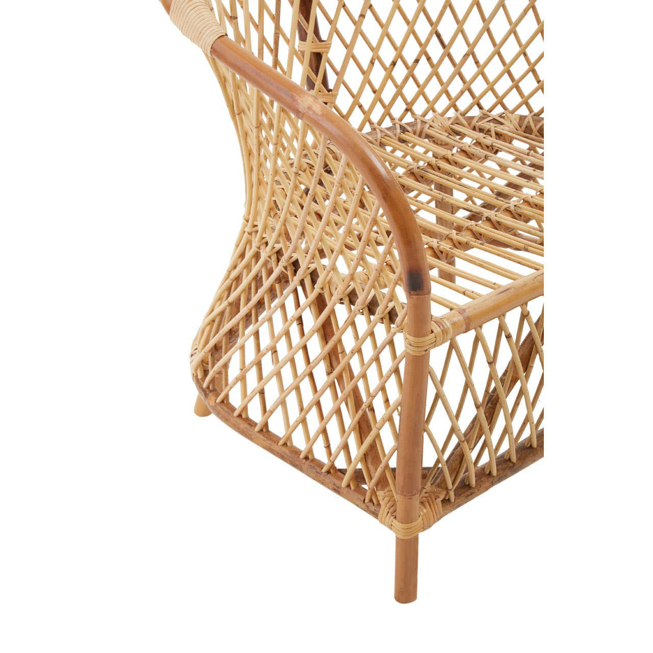 Natural rattan chair with a high back, featuring a woven design and a sturdy frame. The chair has a light brown finish, showcasing the intricate patterns of the rattan material