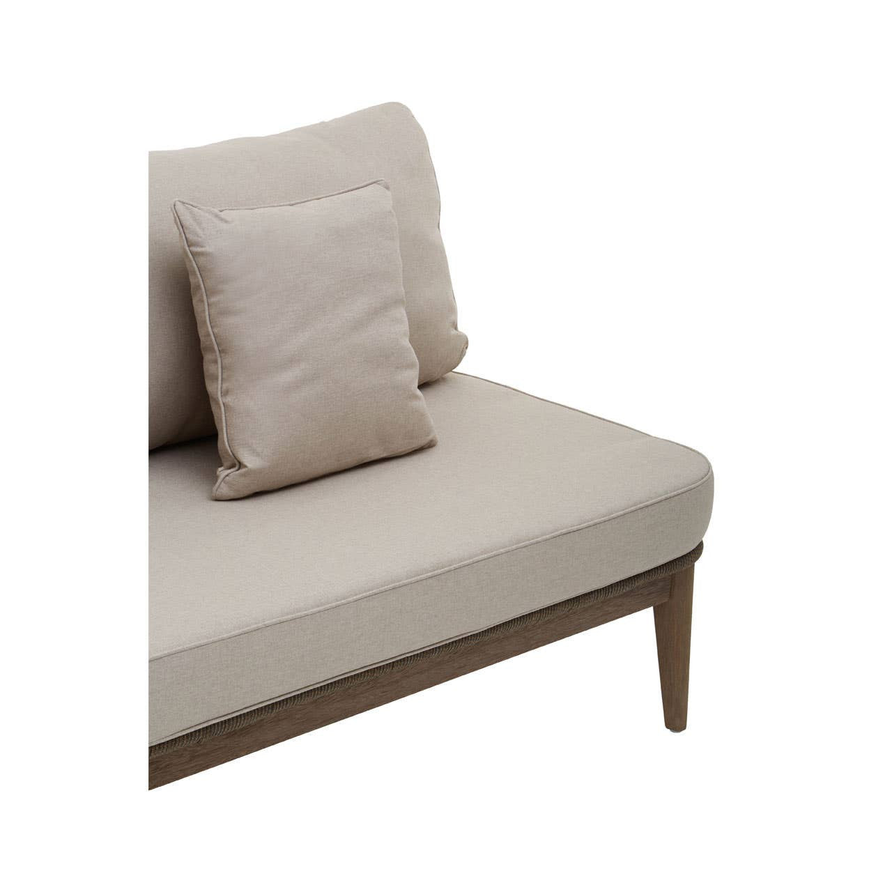 Woven rope chaise longue featuring a light beige cushion and a matching decorative pillow, supported by wooden legs in a natural finish. The chaise has a modern design, ideal for indoor or outdoor settings