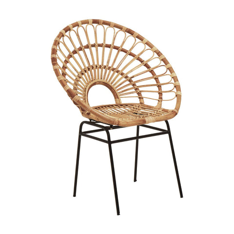 Natural rattan chair with a sunflower-inspired design, featuring a circular backrest and a sturdy black metal frame, suitable for indoor or outdoor use