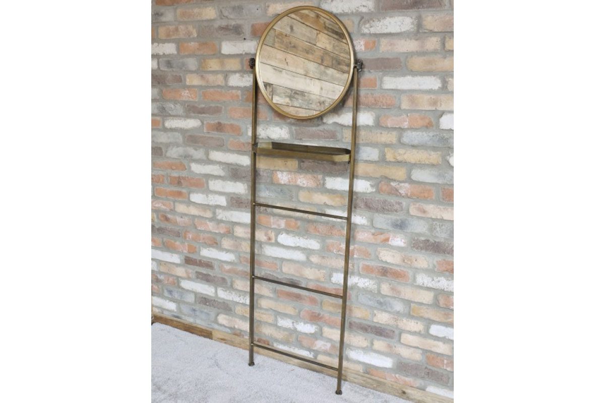 Mirror Stand