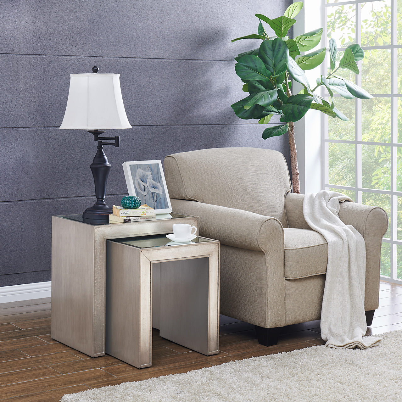 Nova Nest of Tables
