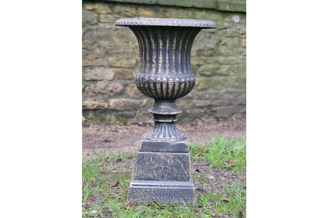 C4 Urn & Base BZ Finish - 6570
