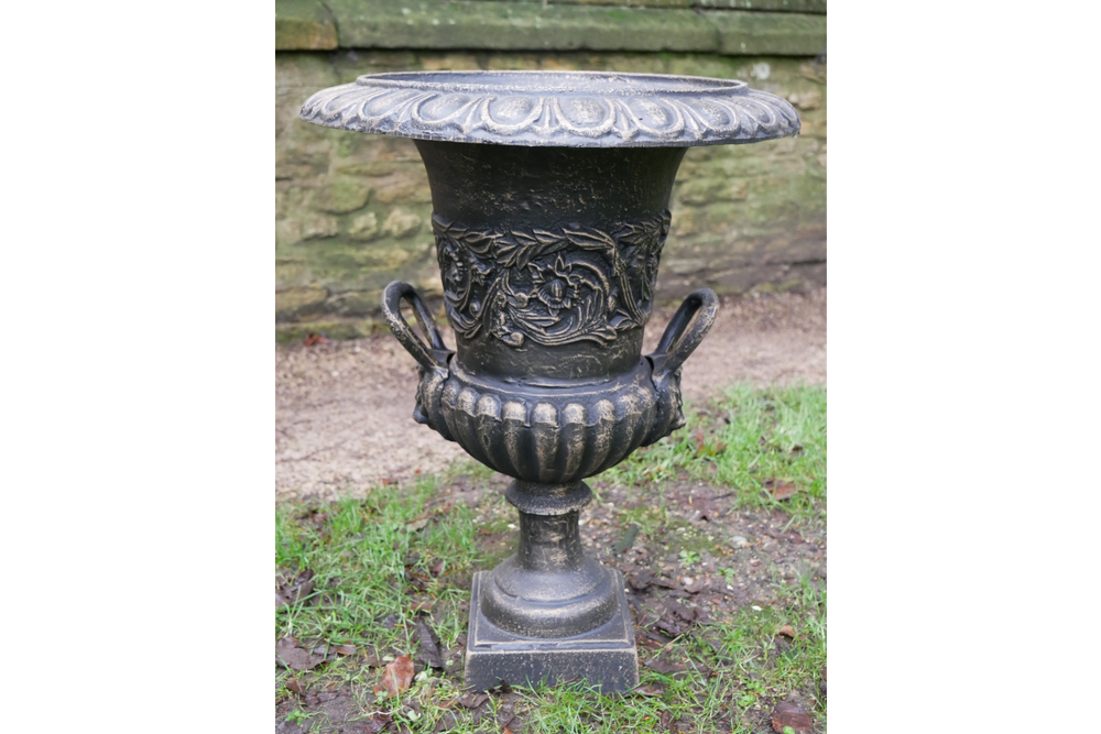 C14 Urn No Base B/Z Finish - 6572