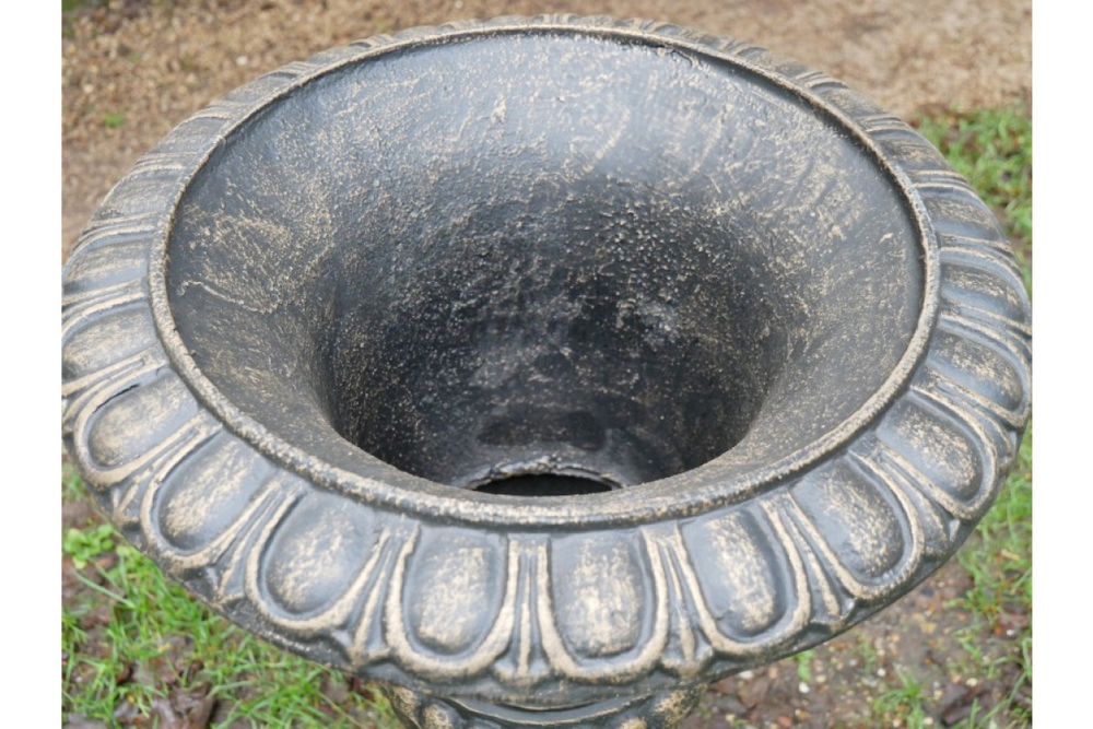 C14 Urn No Base B/Z Finish - 6572