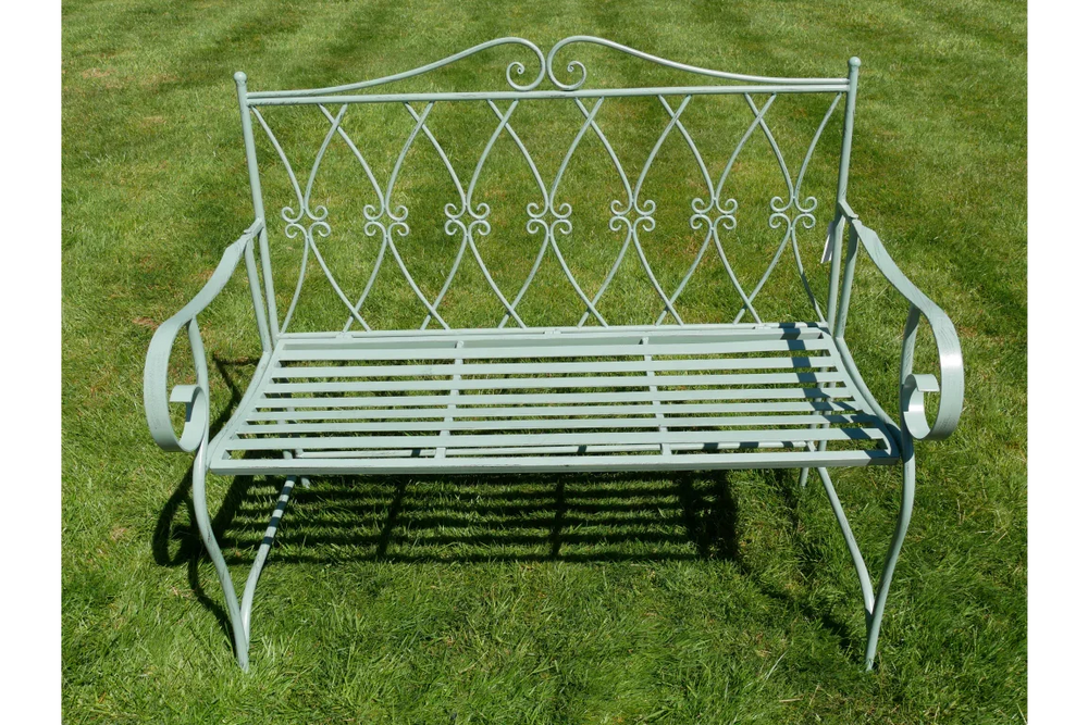 Pistachio Bench - 7390