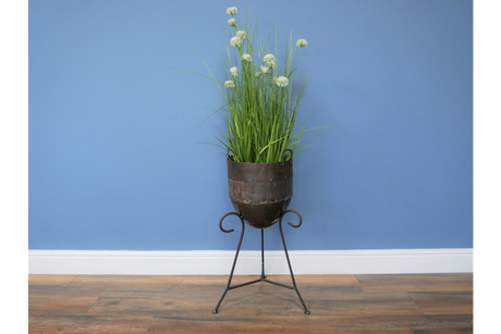 Iron Planter - 7749