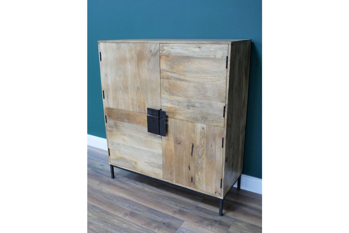 4 Door Cabinet