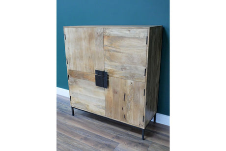4 Door Cabinet