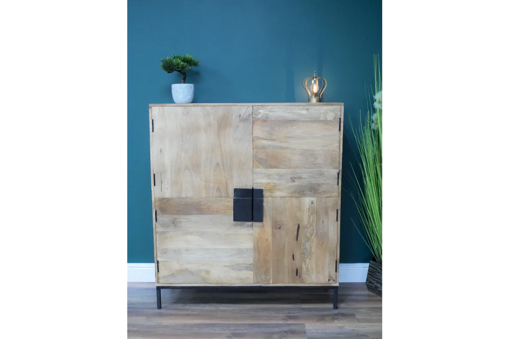 4 Door Cabinet - 8102