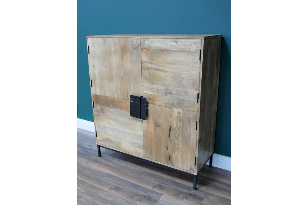 4 Door Cabinet - 8102