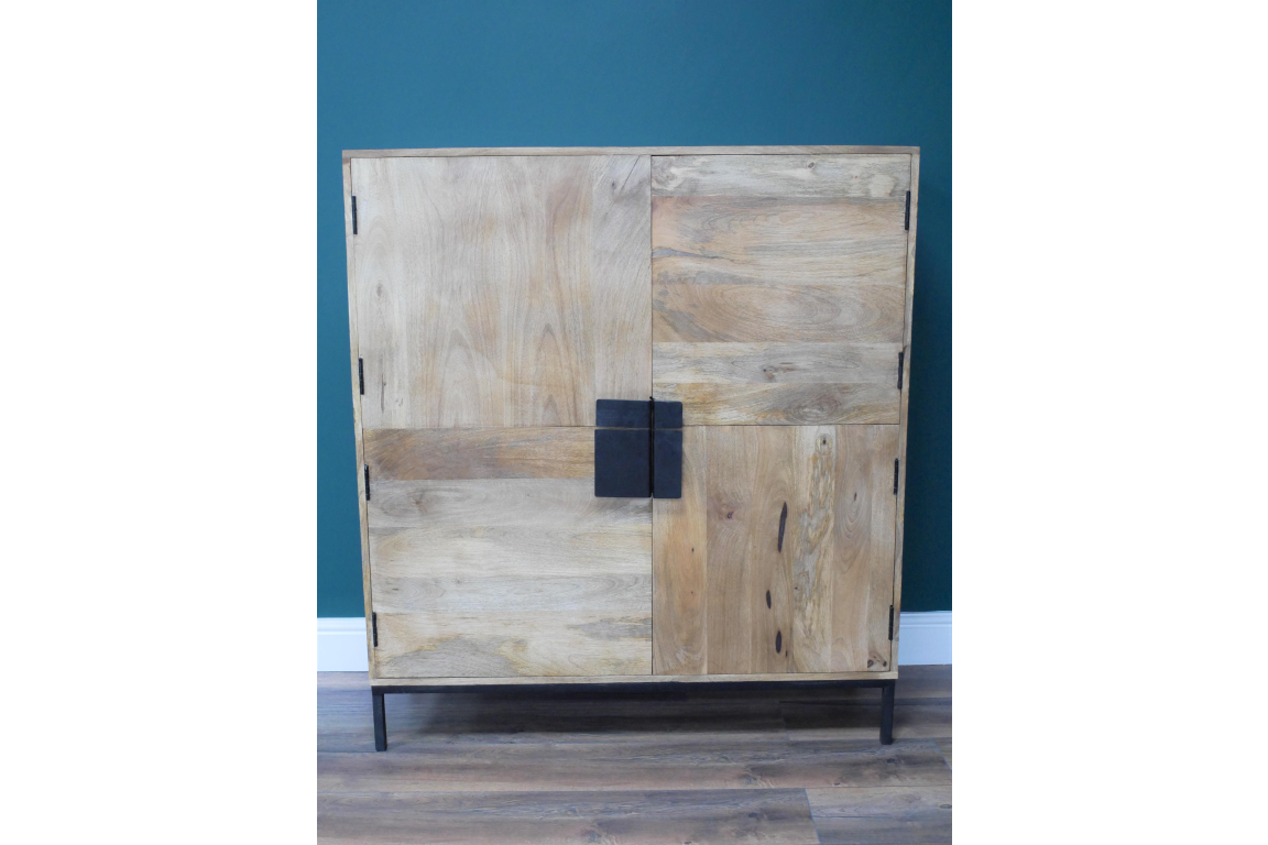 4 Door Cabinet - 8102