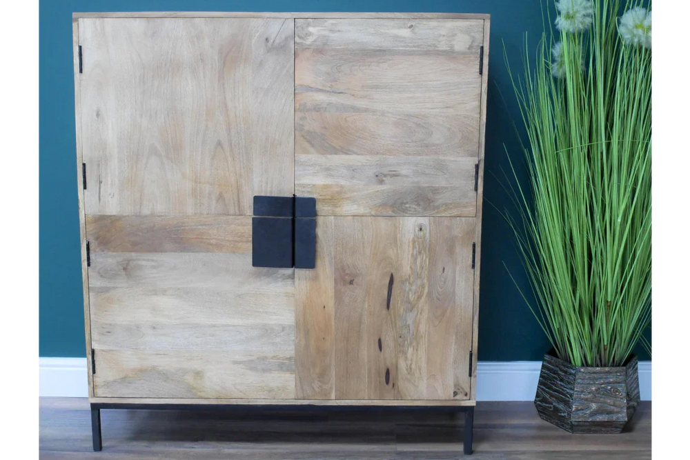 4 Door Cabinet - 8102