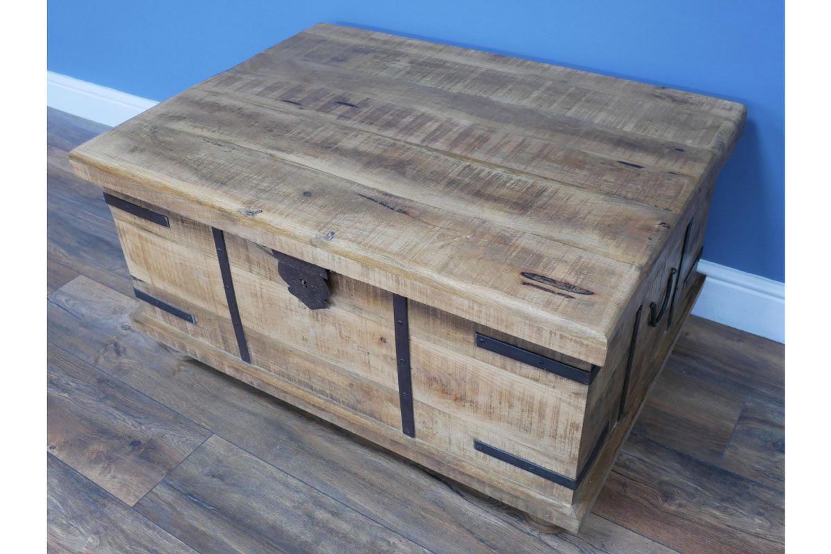 Trunk / Coffee Table
