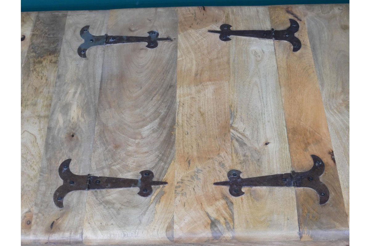Large Trunk / Coffee Table