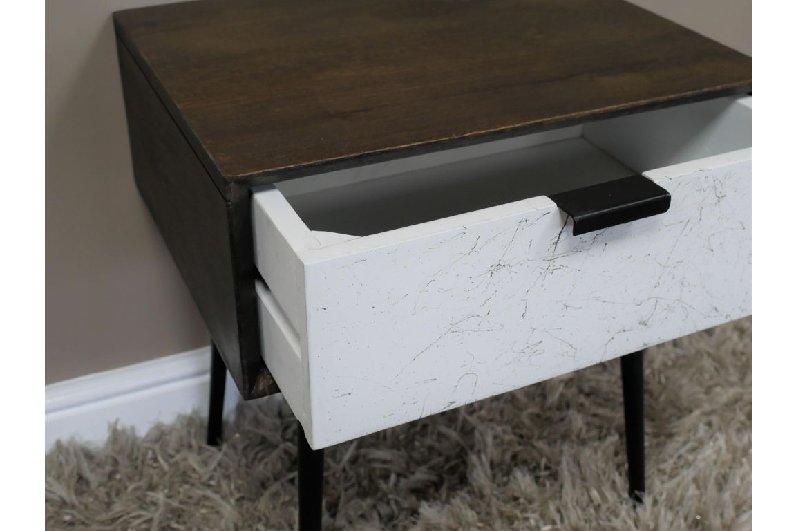 Venice Bedside Cabinet - 8657