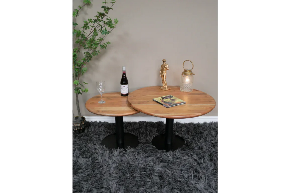 Set Of 2 Coffee Tables - 8680