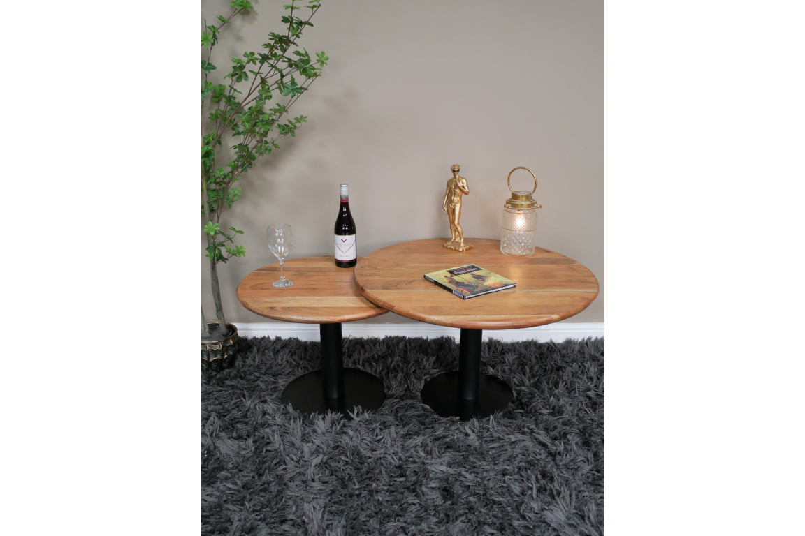 Set Of 2 Coffee Tables - 8680