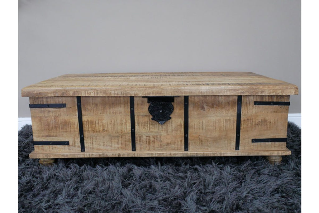 Large Trunk / Coffee Table
