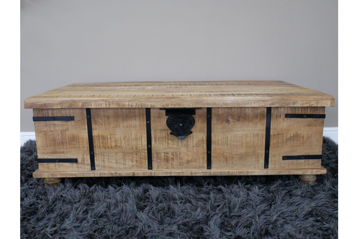 Large Trunk / Coffee Table