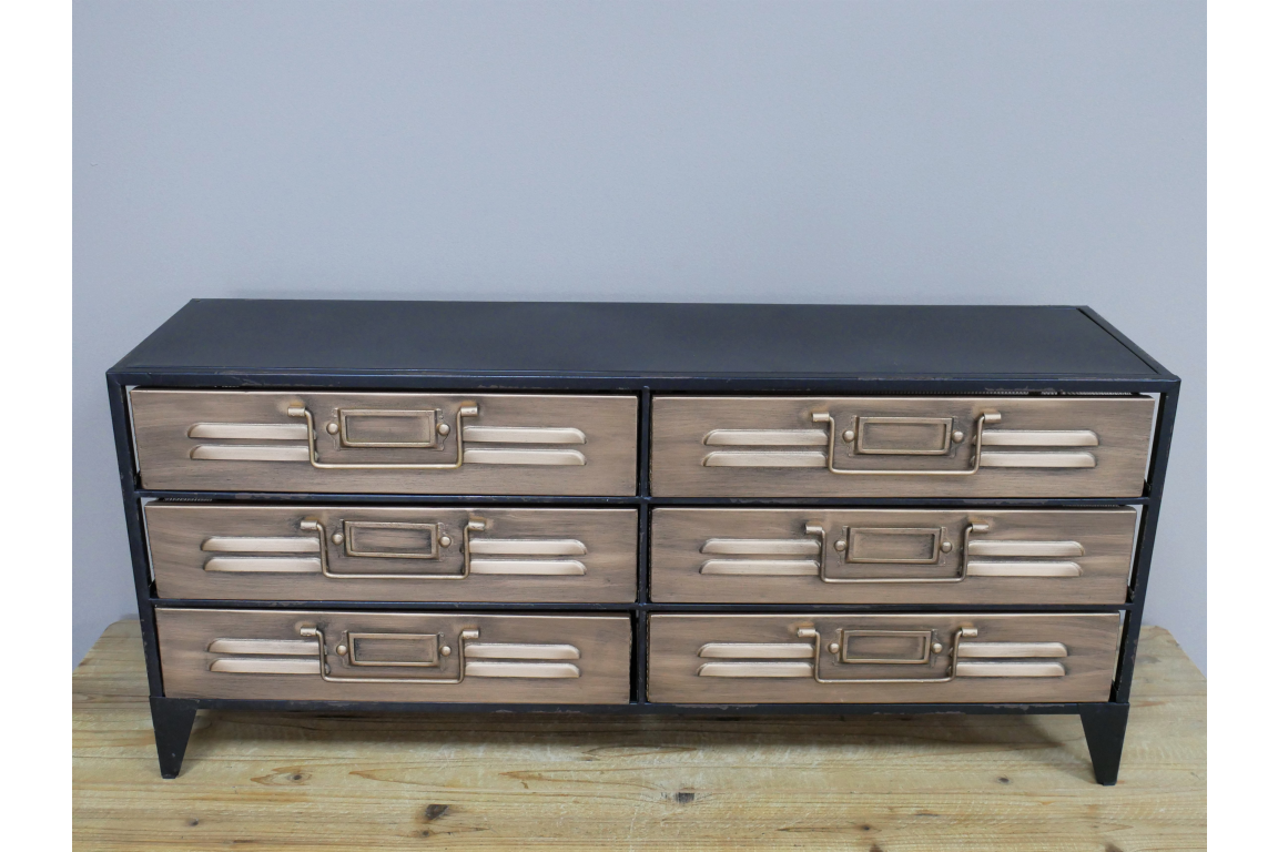 Small Storage Unit - 9212