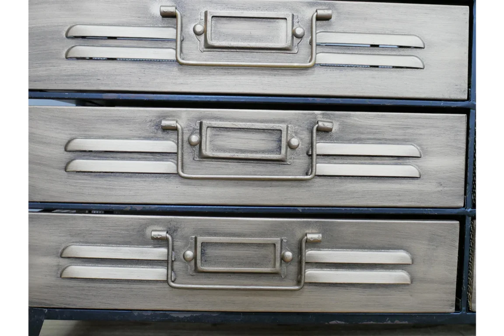 Small Storage Unit - 9212