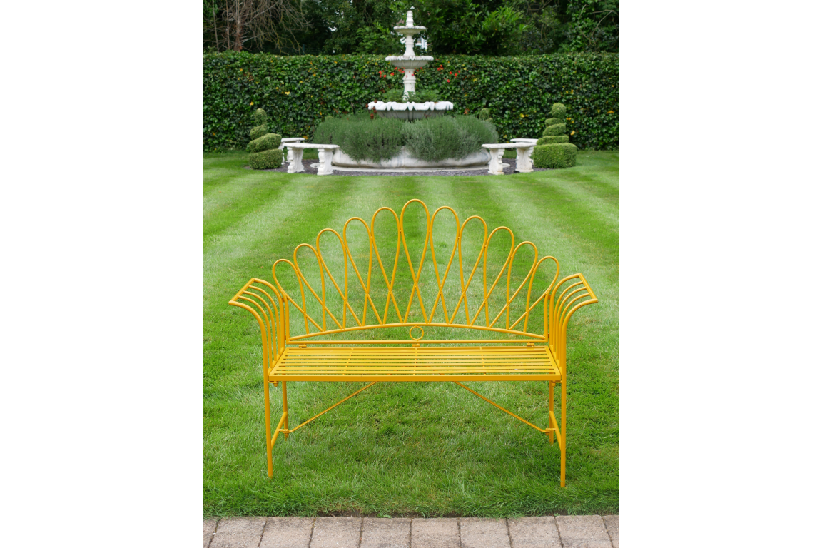 Sarah Bench - 9802