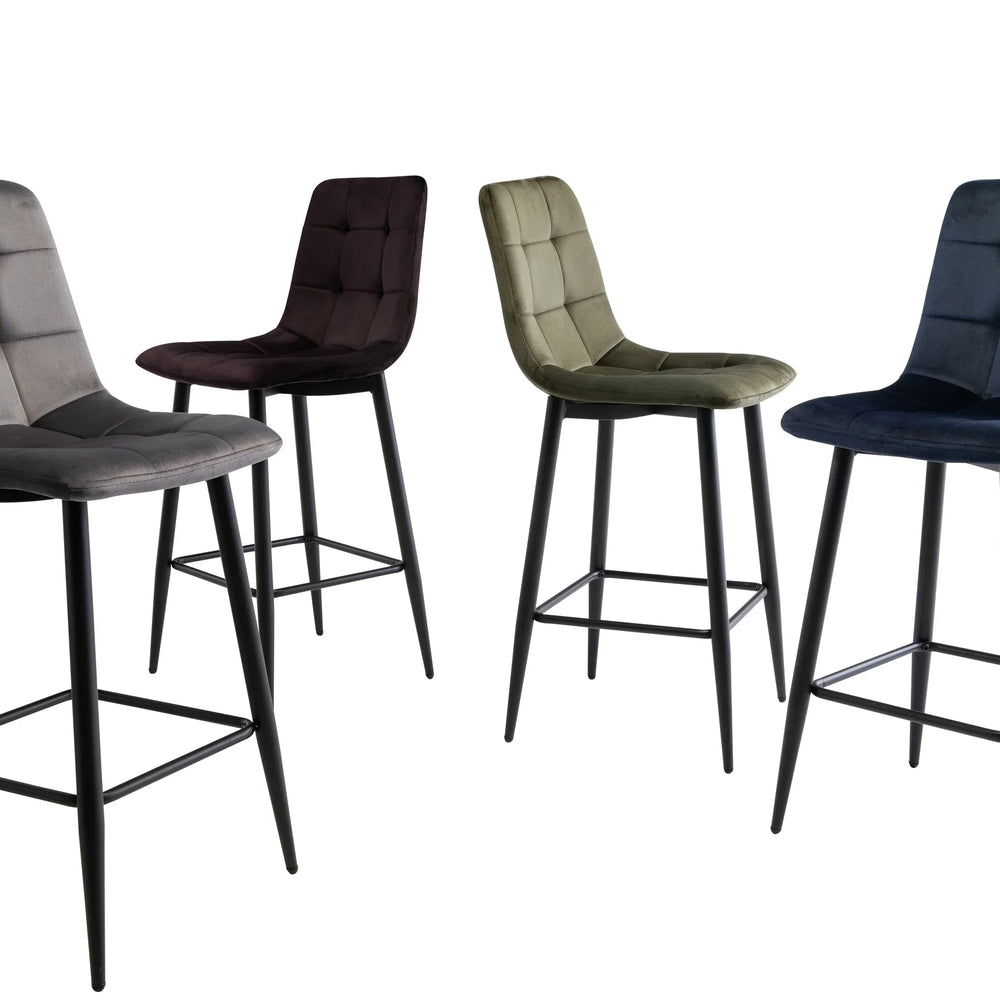 Elegant Grey Velvet Dining Chair for Stylish Home Interiors