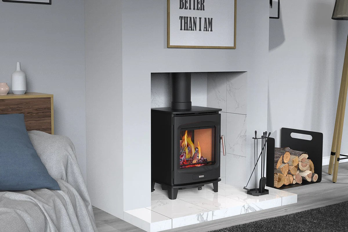 Hi-Flame Brogan stove on seamless store stand showing flame view