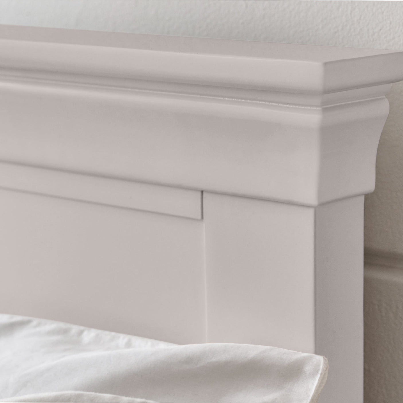 Clermont Bed - White / Double - CLE205