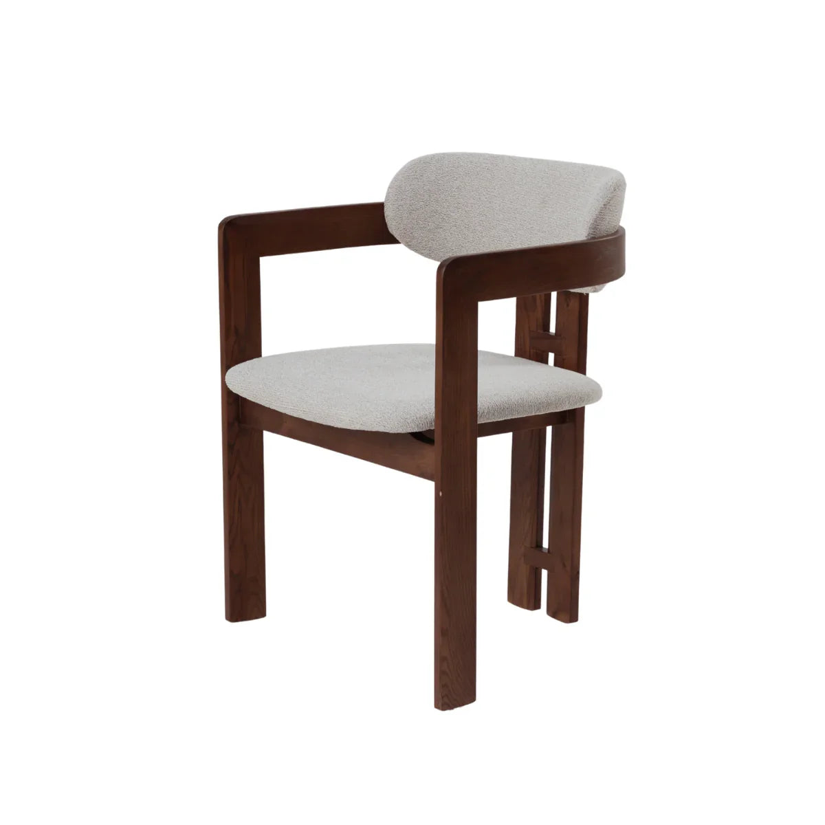 Clara dining chair with light fabric seat, curved wooden backrest and armrests