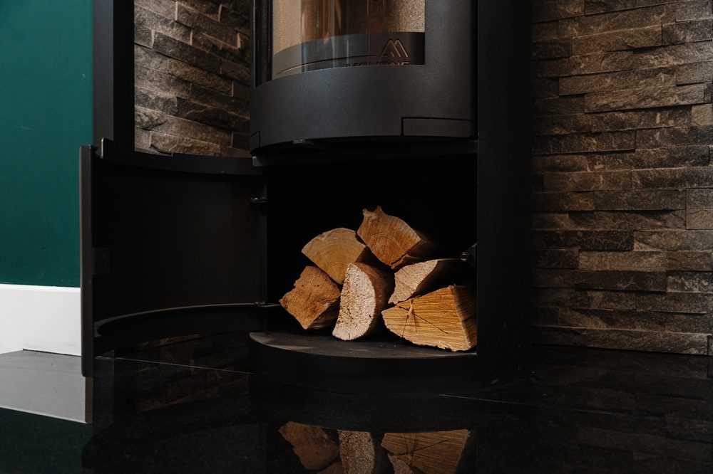 Close-up of Mourne Eco 980 stove door highlighting airwash system