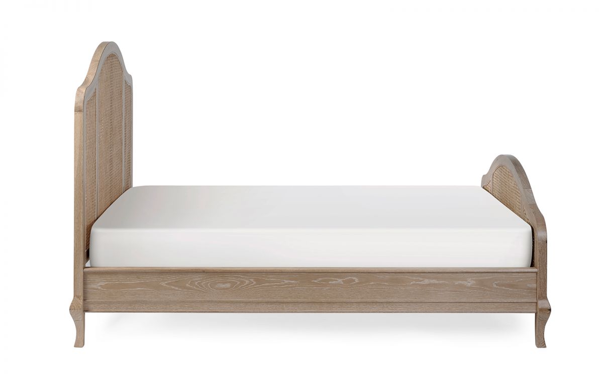 Fleur Rattan Bed 135Cm- Light Oak