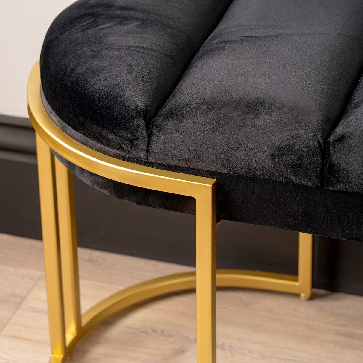 Black Velvet Tufted Bench With Gold Legs - Kd