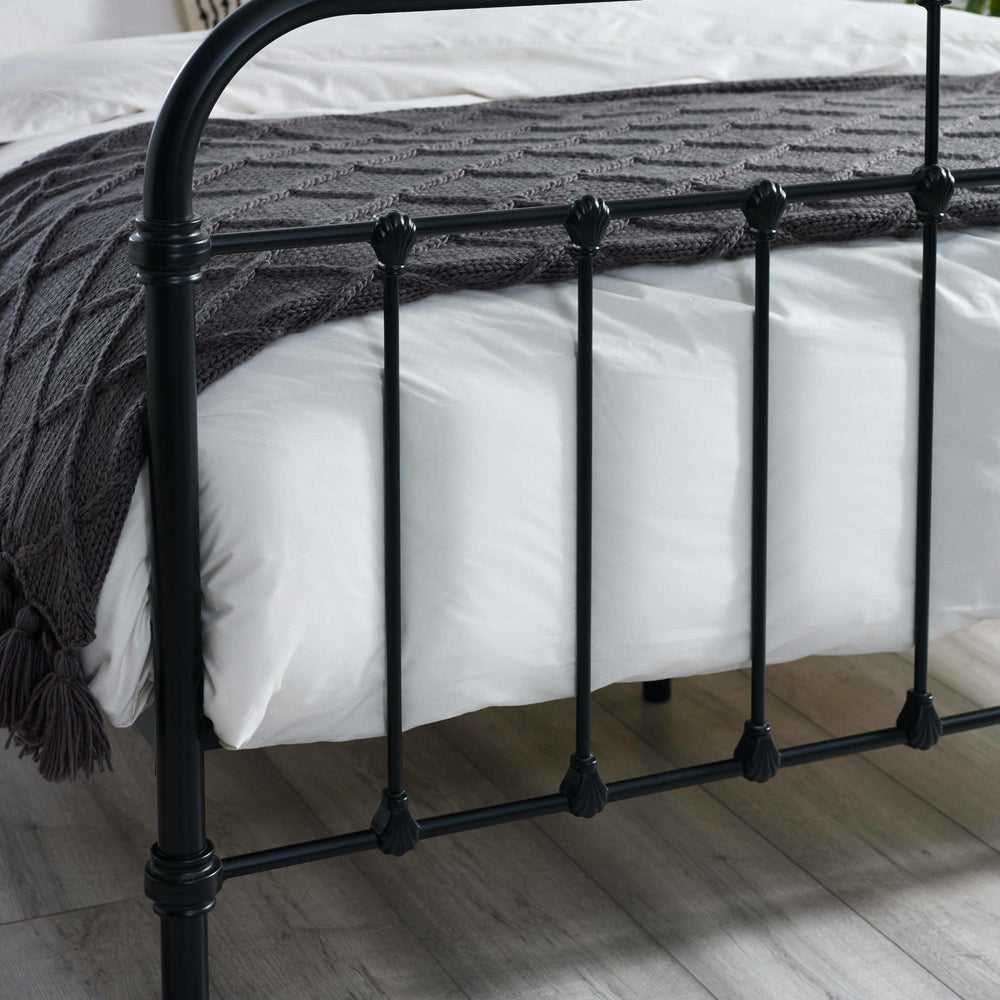 Logan Bed - Black / Small Double - LOG001